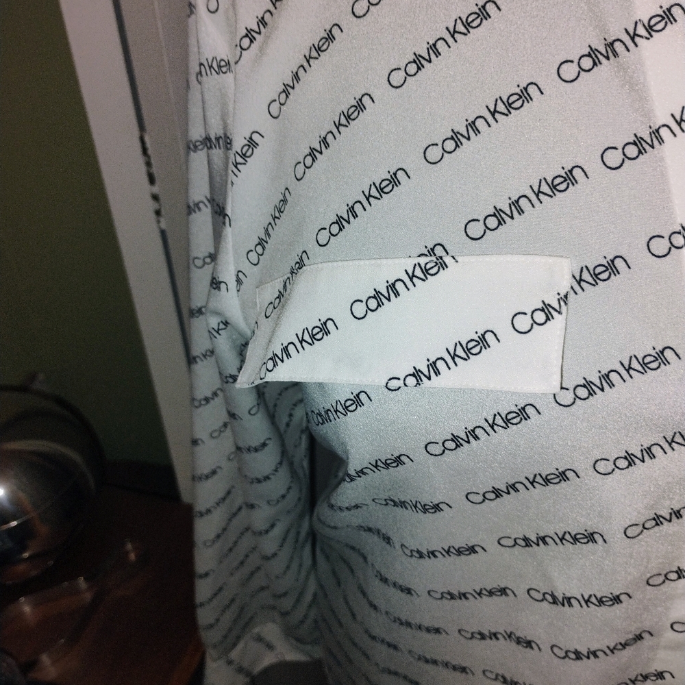 Like-New Calvin Klein Logo Blouse - Picture 5 of 10